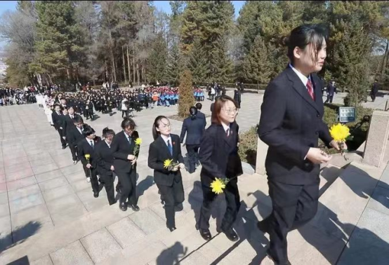 緬懷先烈事跡 傳承英烈精神 257.png