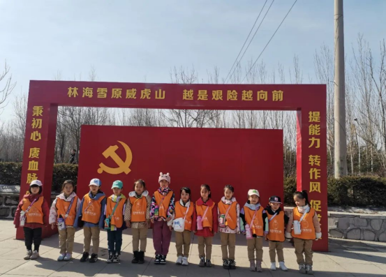 緬懷先烈事跡 傳承英烈精神 750.png